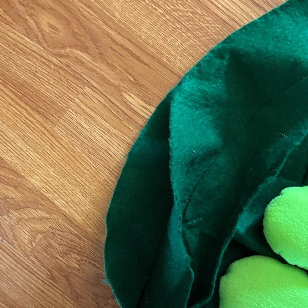 Green Pea Pod Baby Costume - Picture 2 of 6
